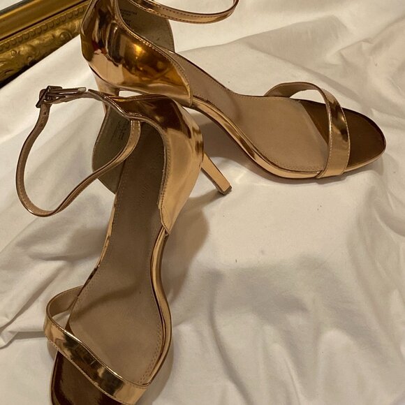 Size 9 Like A New Penny! Metallic Rose Copper Strappy Heels - Picture 14 of 16